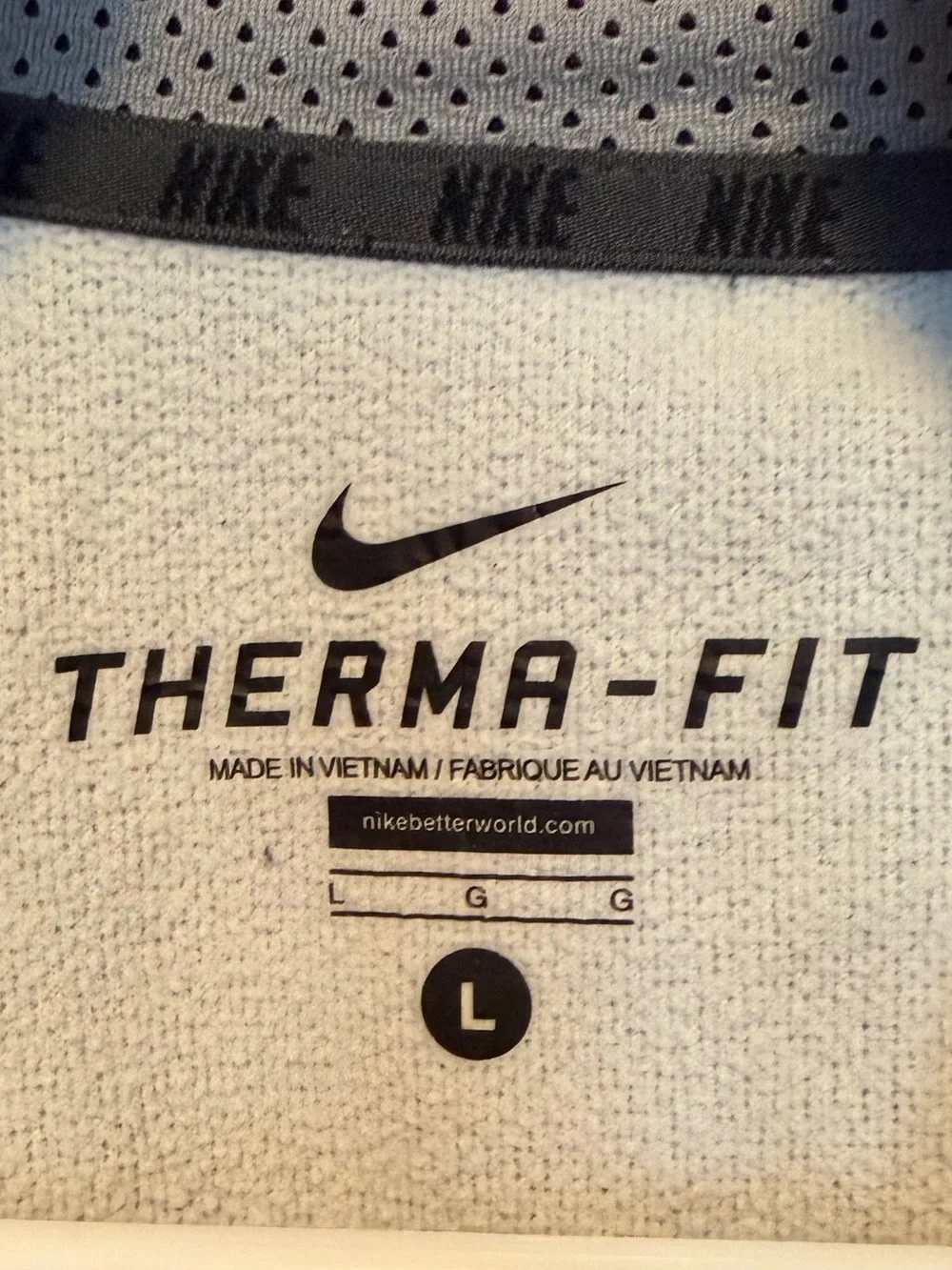 Nike Men’s Gray Half-Zip Performance Pullover
